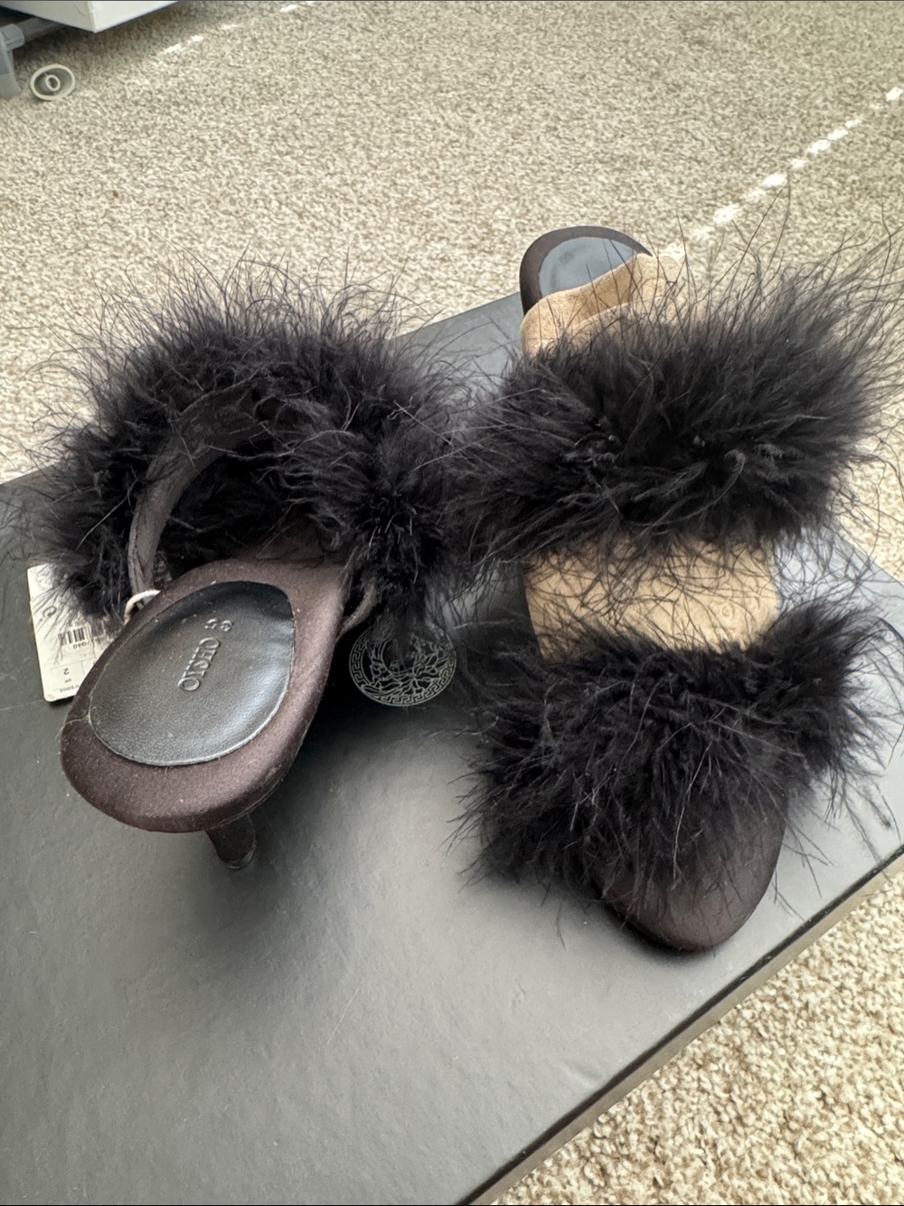 Oysho Black Feather and Suede Slide Sandals